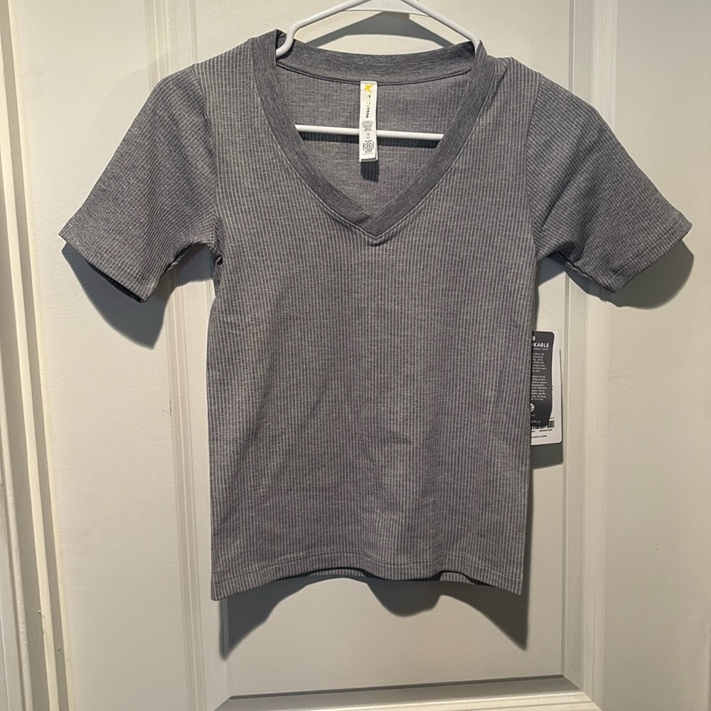 Athleta Re-new V Neck Tee NWT